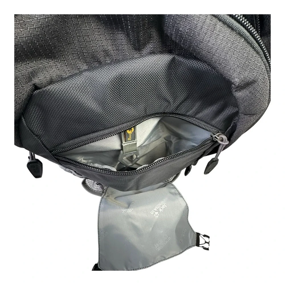 Jack Wolfskin Velocity 12 Litre Backpack Rucksack Black Air Control System Bike